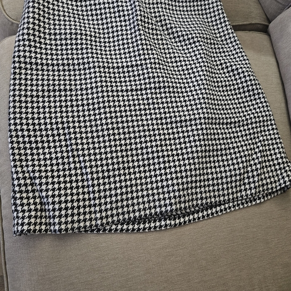Vintage houndstooth black white wool pencil skirt - Picture 5 of 14
